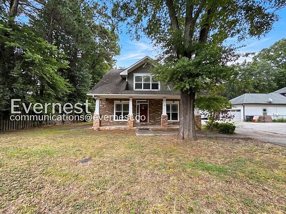 2nd image of 9 Chimney Ln SE