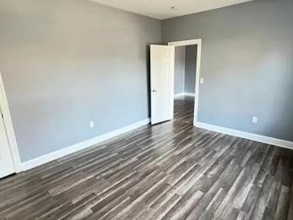 4th image of 238 Halladay St #2L