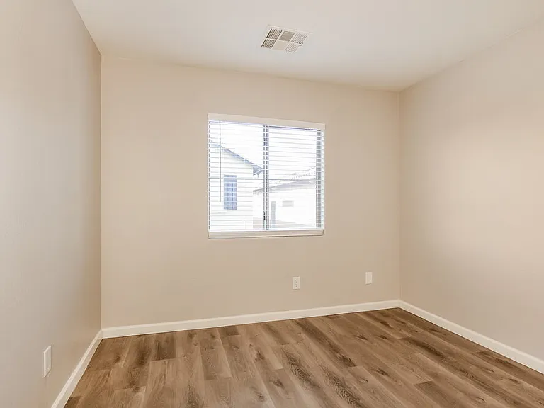 17716 N 114th Ln — Photo 14
