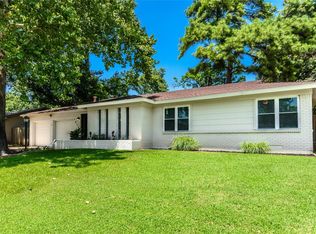 1615 White Way Dr, Arlington, TX 76013