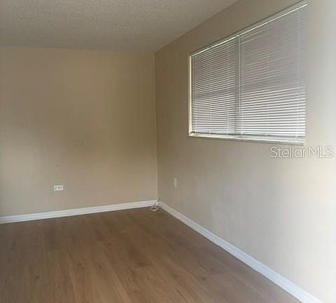 3rd image of 3021 Oaklawn Ave APT A