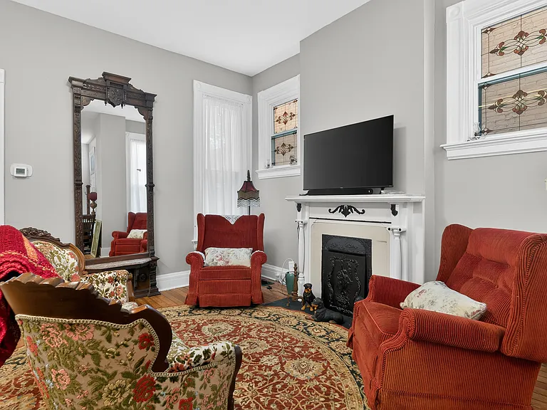 1311 Greenup St — Photo 14