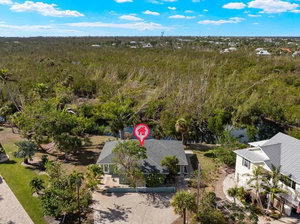 1712 Sand Pebble Way, Sanibel, FL 33957