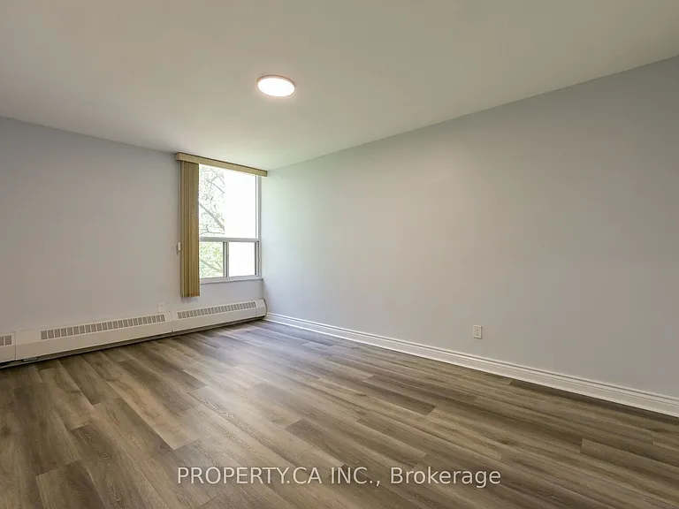 60 Pavane Linkway #207 — Photo 7