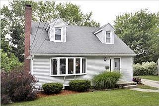 3rd image of 749 Barnett Pl NE
