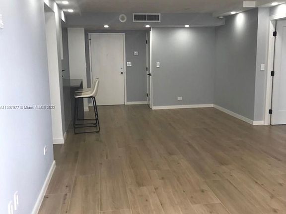 5th image of 251 174th St APT 1009