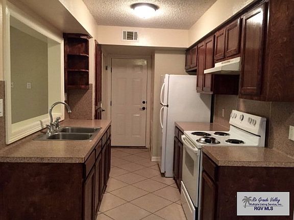 4th image of 55 Glenbrook Dr #A