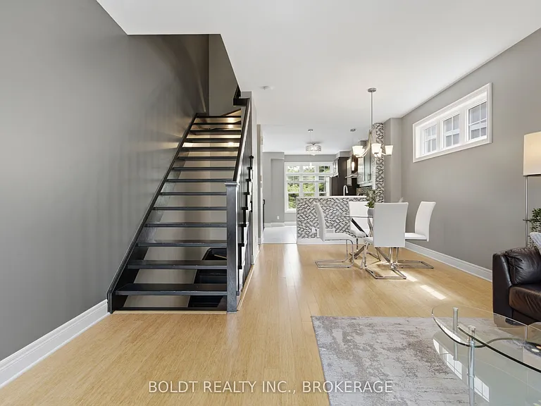 41 Durksen Dr — Photo 8