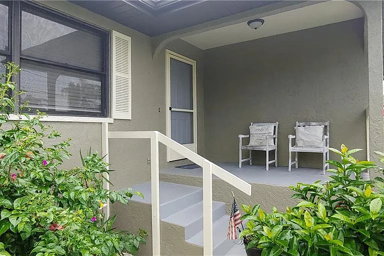 309 Shore T Rd — Photo 2