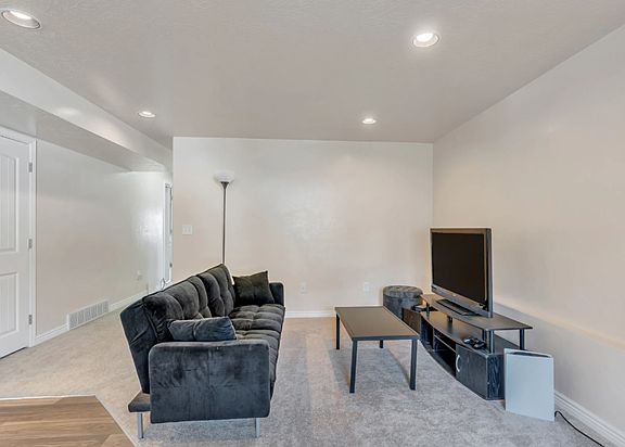 3rd image of 6634 W Palo Alto Cir