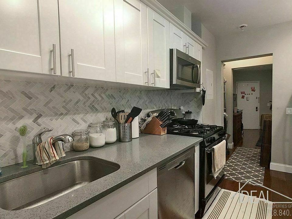 1st image of 462 Prospect Ave #F3