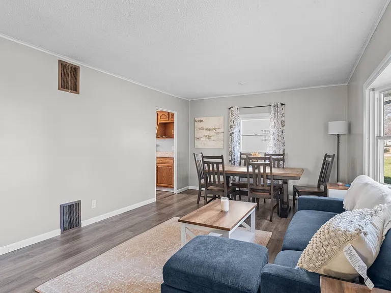 1122 Winthrop Ln — Photo 19