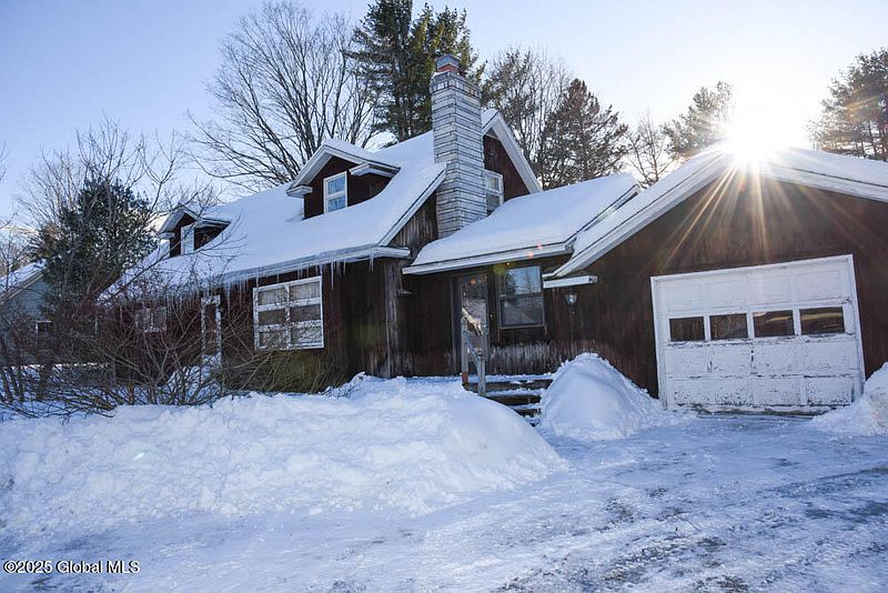 5th image of 25 Fairview Avenue