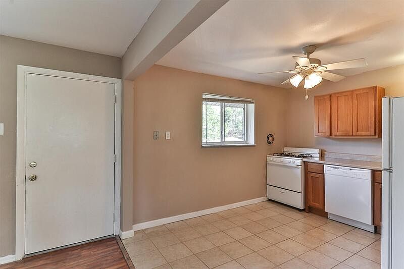1st image of 471 S Holmes Ave APT A