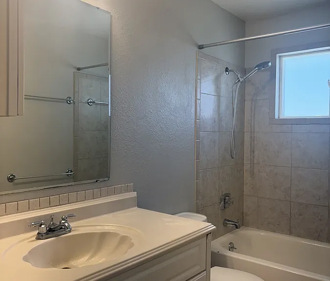 5216 W Wylie Ln — Photo 10