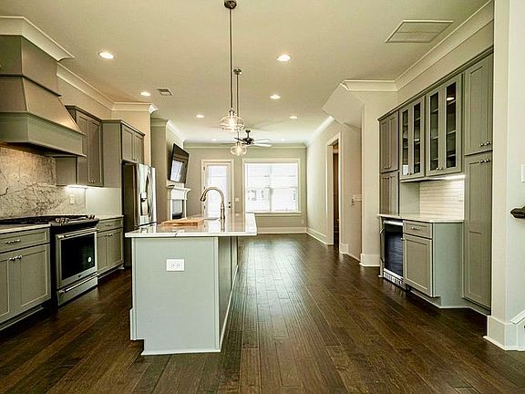 4th image of 2106 Moores Mill Rd #106