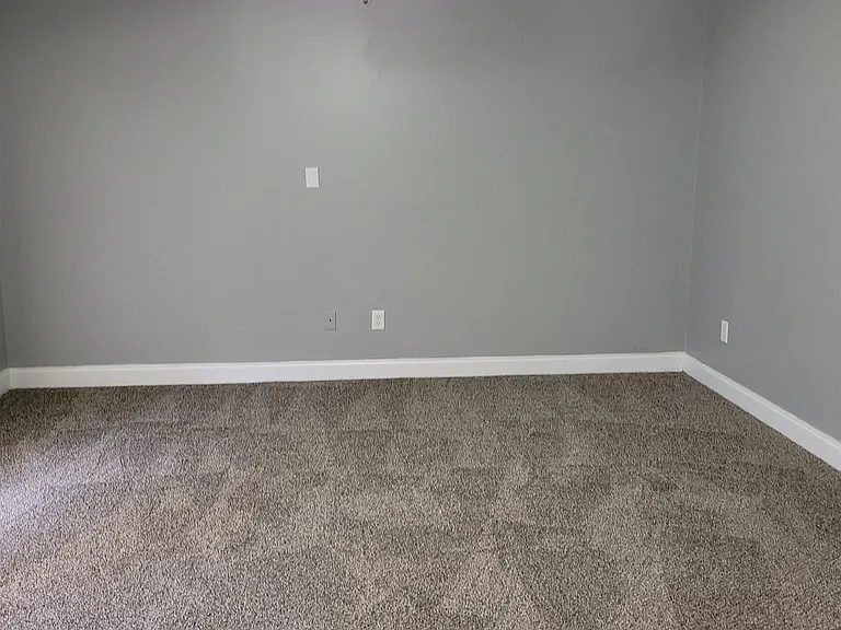 377 Walker Field Ln — Photo 7