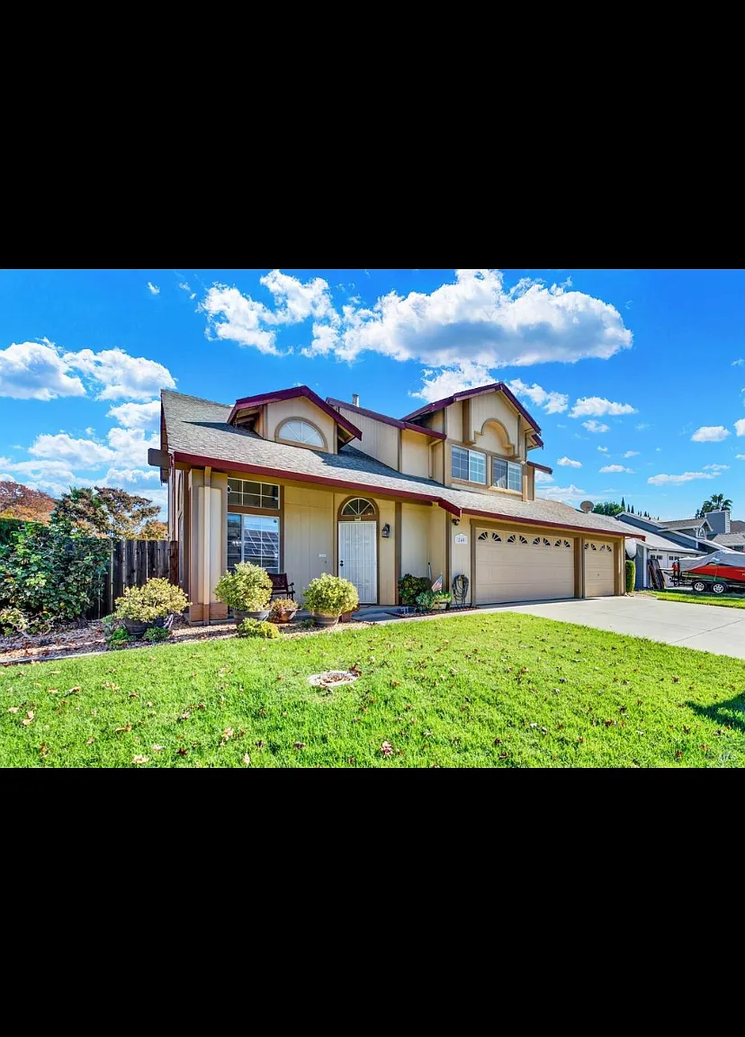4 bed, 1757 sqft, $3,500 — Photo 2