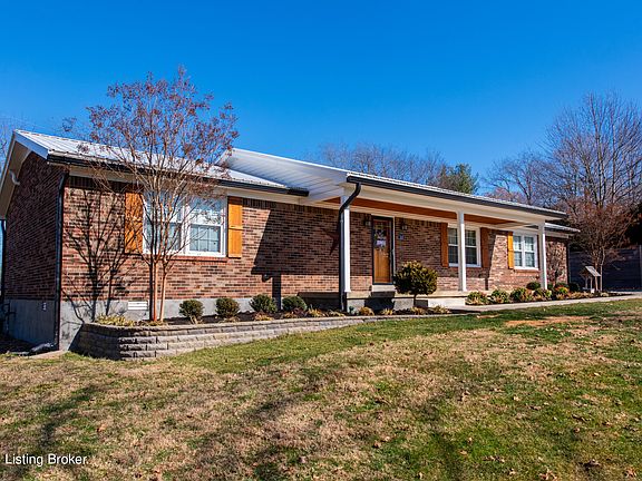 2nd image of 386 Crumbacker Ln