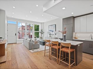 194 30th St #2A, Brooklyn, NY 11232