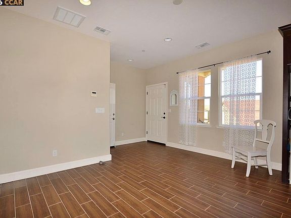 2nd image of 543 N Miraloma Ct