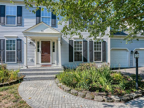 2nd image of 31 Brittany Ln
