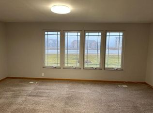 7214 W Mineral Point Rd, Verona, WI 53593