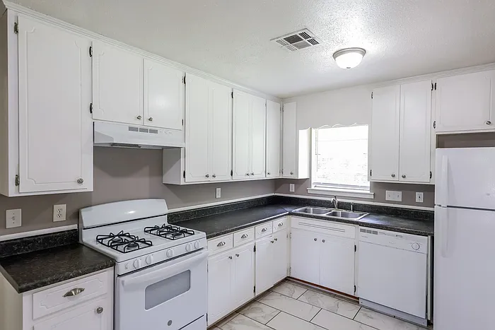 6224 Nature Ct — Photo 5