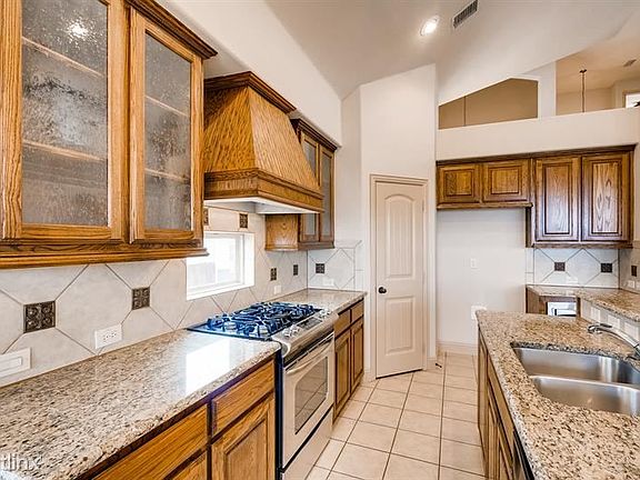 3rd image of 2601 Twinflower Dr