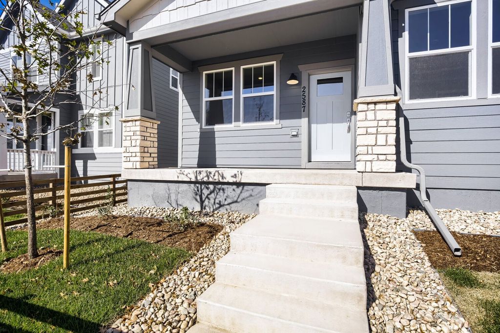 2587 Violet Cress Ln