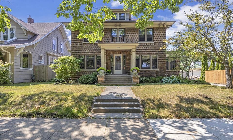 1st image of 413 Lincoln AVENUE