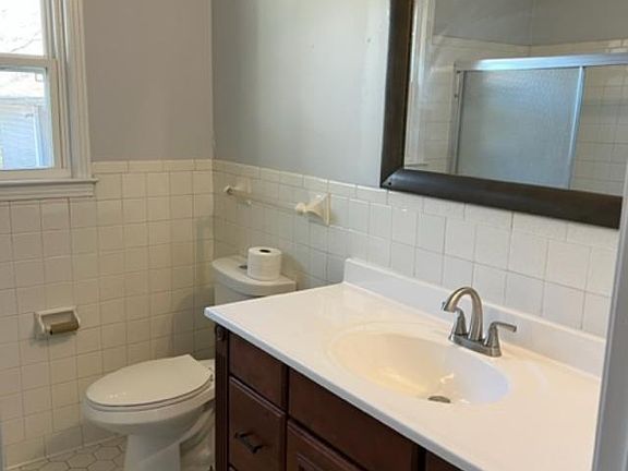 3rd image of 216 Sweetbay Dr