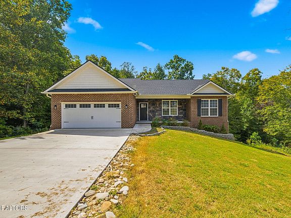 3rd image of 334 Timber Creek Rd