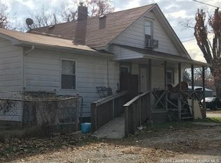 224 S Karnes Ct, Pekin, IN 47165