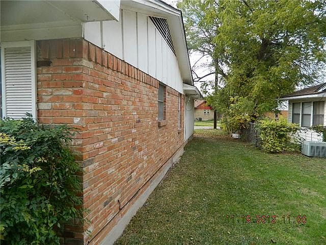 2nd image of 606 Cove Hollow Dr