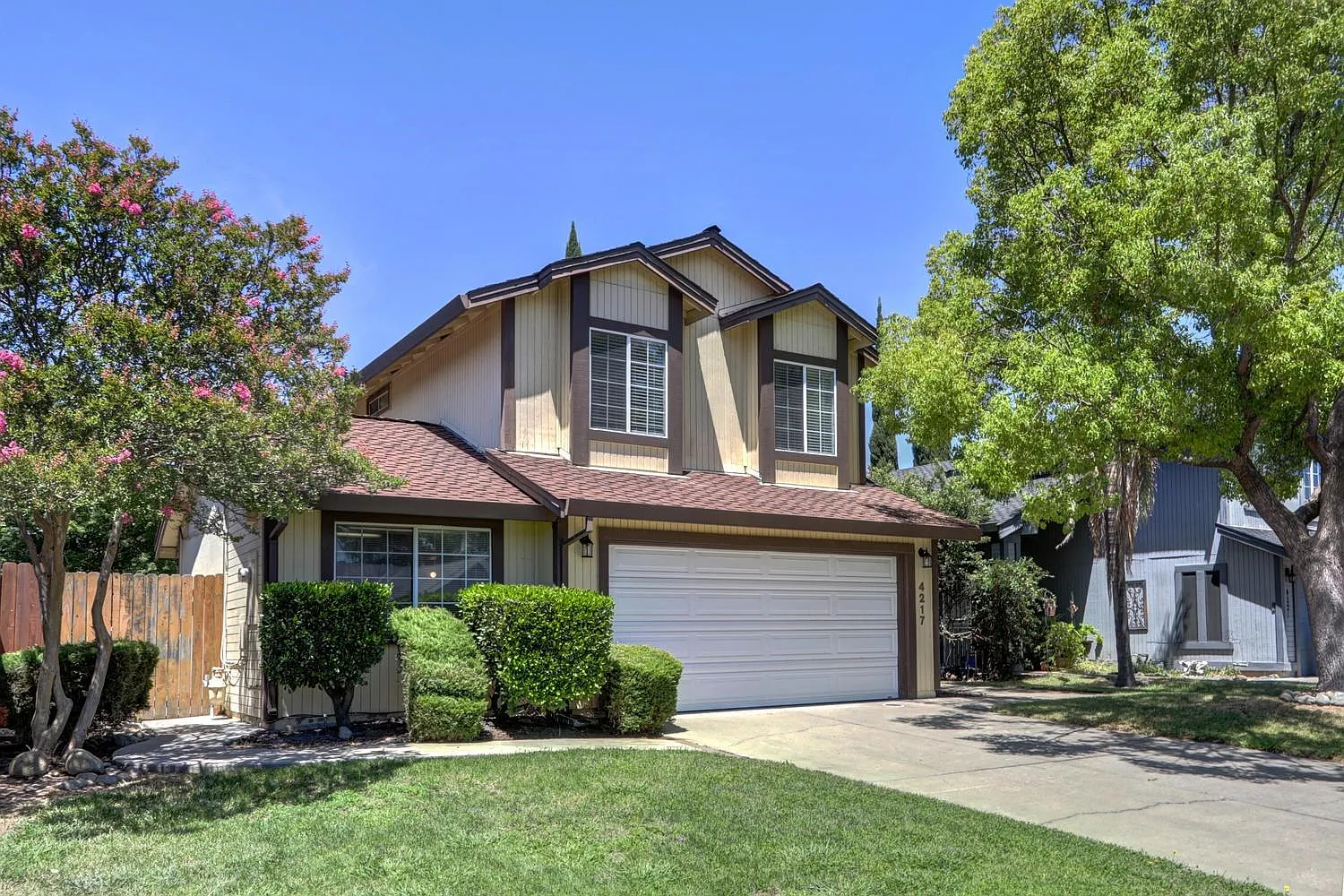 4217 Dymic Way photo 1