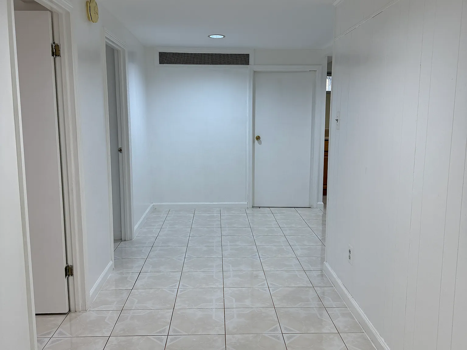 76th Rd, Oakland Gardens — Photo 1