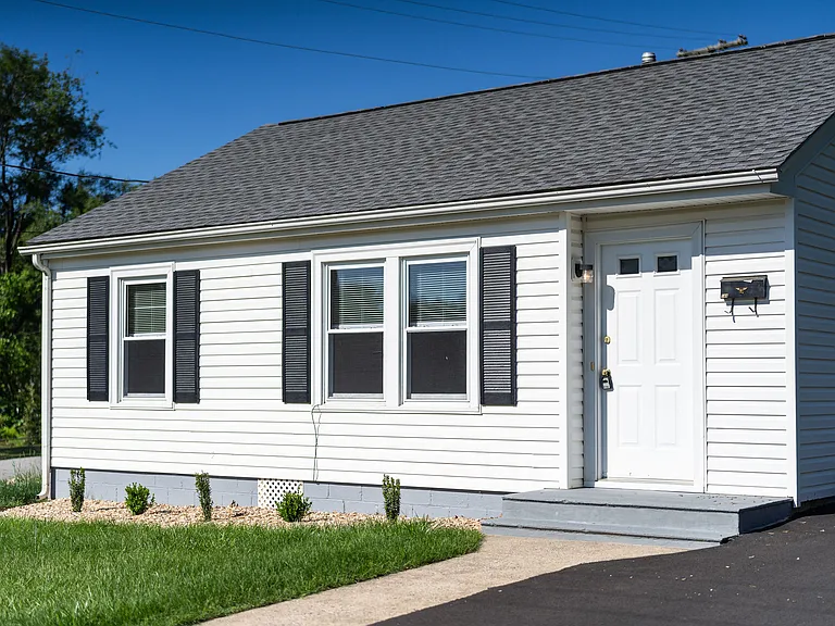 144 River Rd — Photo 32