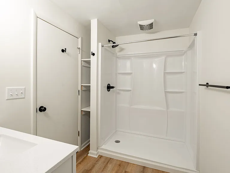 315 Kelker St — Photo 10