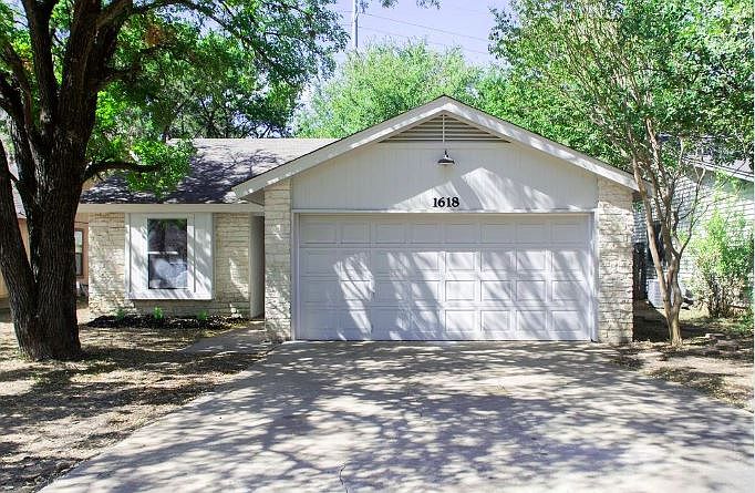1st image of 1618 Peachtree Valley Dr