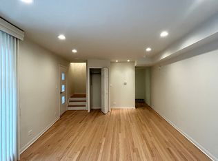 1990 Sheridan Rd #1990, Highland Park, IL 60035