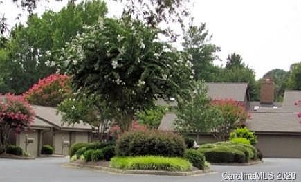 1st image of 5328 Sandtrap Ln