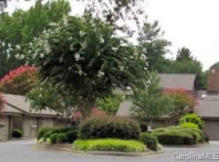 5328 Sandtrap Ln, Charlotte, NC 28226