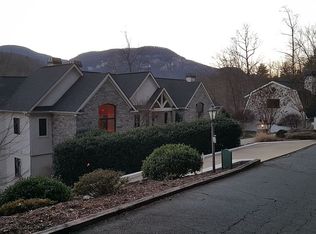 384 Chapel Point Rd, Lake Lure, NC 28746