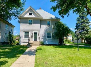 410 W 10th St, Sterling, IL 61081