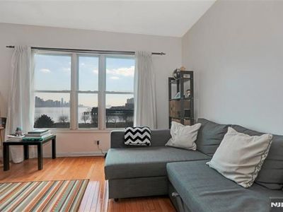 330 The Promenade, Edgewater, NJ, 07020