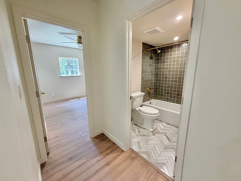 1515 Indiana Ave — Photo 44