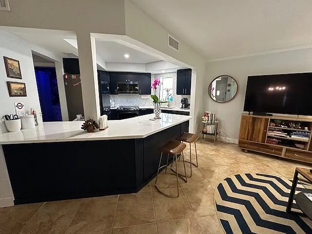 226 Seabreeze Cir — Photo 4