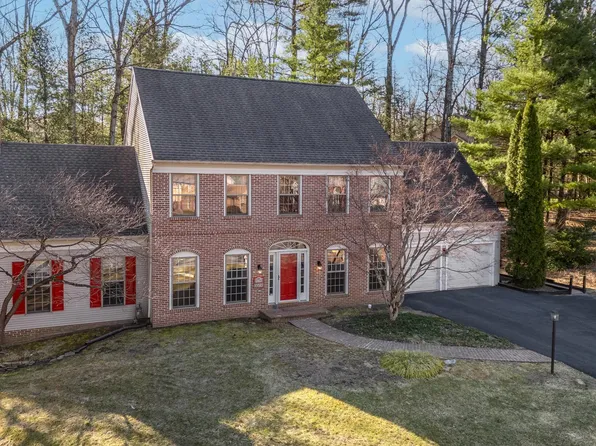 2470 Oak Leaf Ct, State College, PA 16803