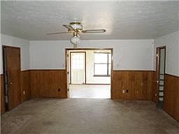 4th image of 626 Lazy River Dr